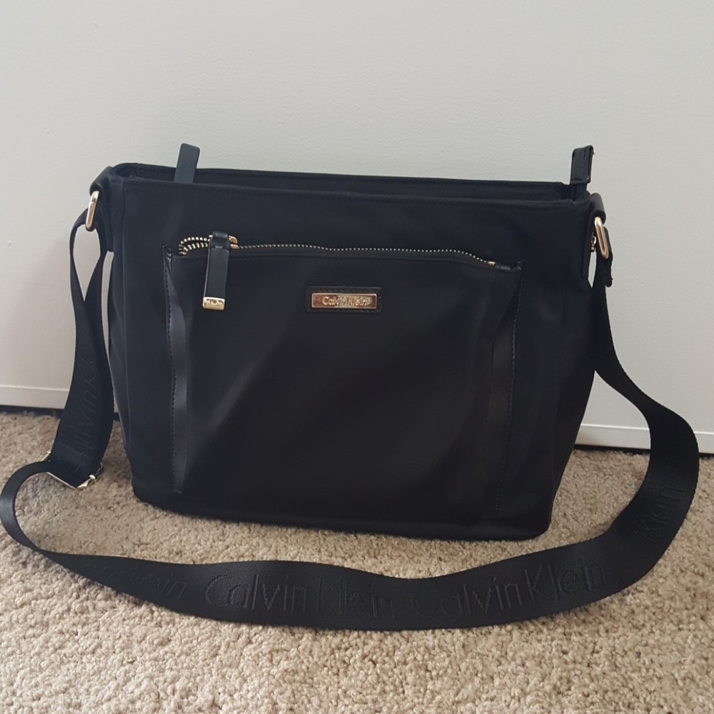 Calvin klein black nylon crossbody